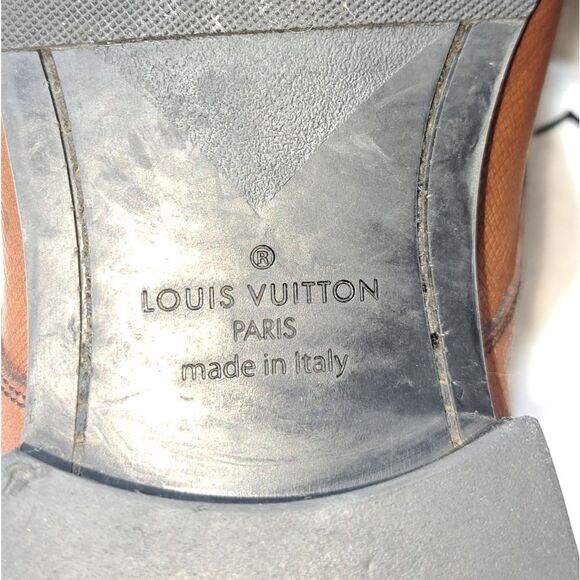 Louis Vuitton Mens Leather Loafers Authentic in EUC main image 7